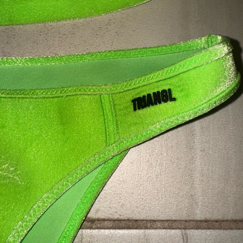 Triangl Green Velvet Bikini Set - Picture 5 of 8